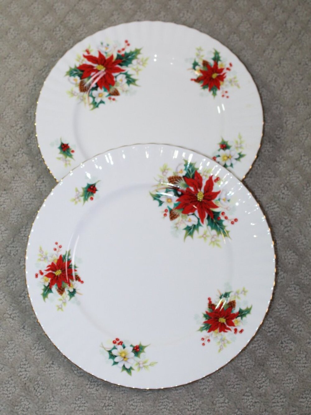 Set of 2 Royal Albert Christmas Poinsettia 10 3/8" Dinner Plate